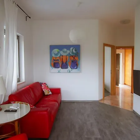 Apartment Nike